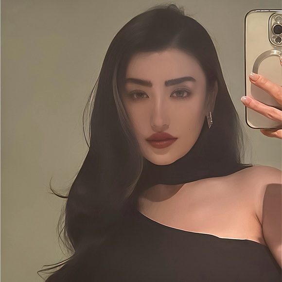 georginaparhat1